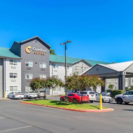 Comfort Suites Portland Airport Экстерьер фото