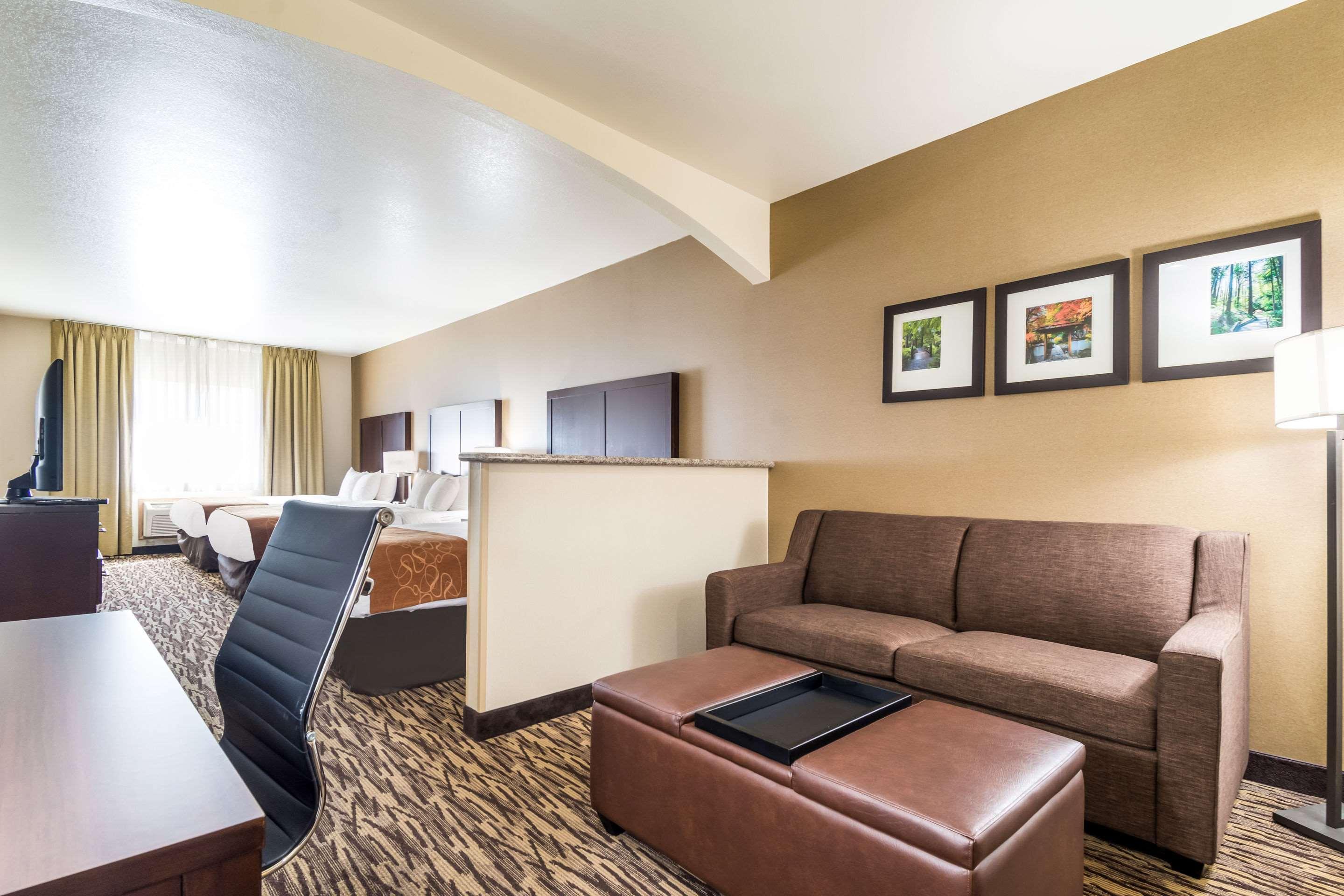 Comfort Suites Portland Airport Экстерьер фото