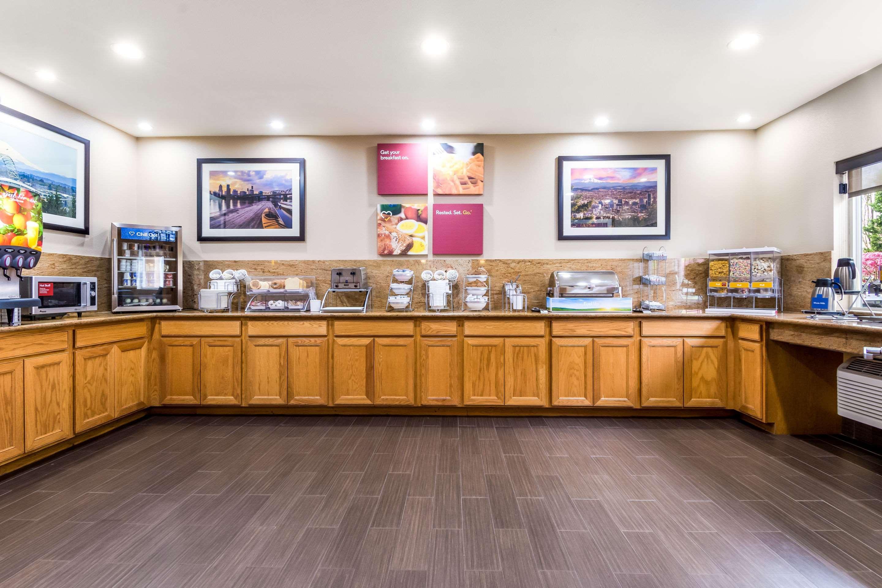 Comfort Suites Portland Airport Экстерьер фото