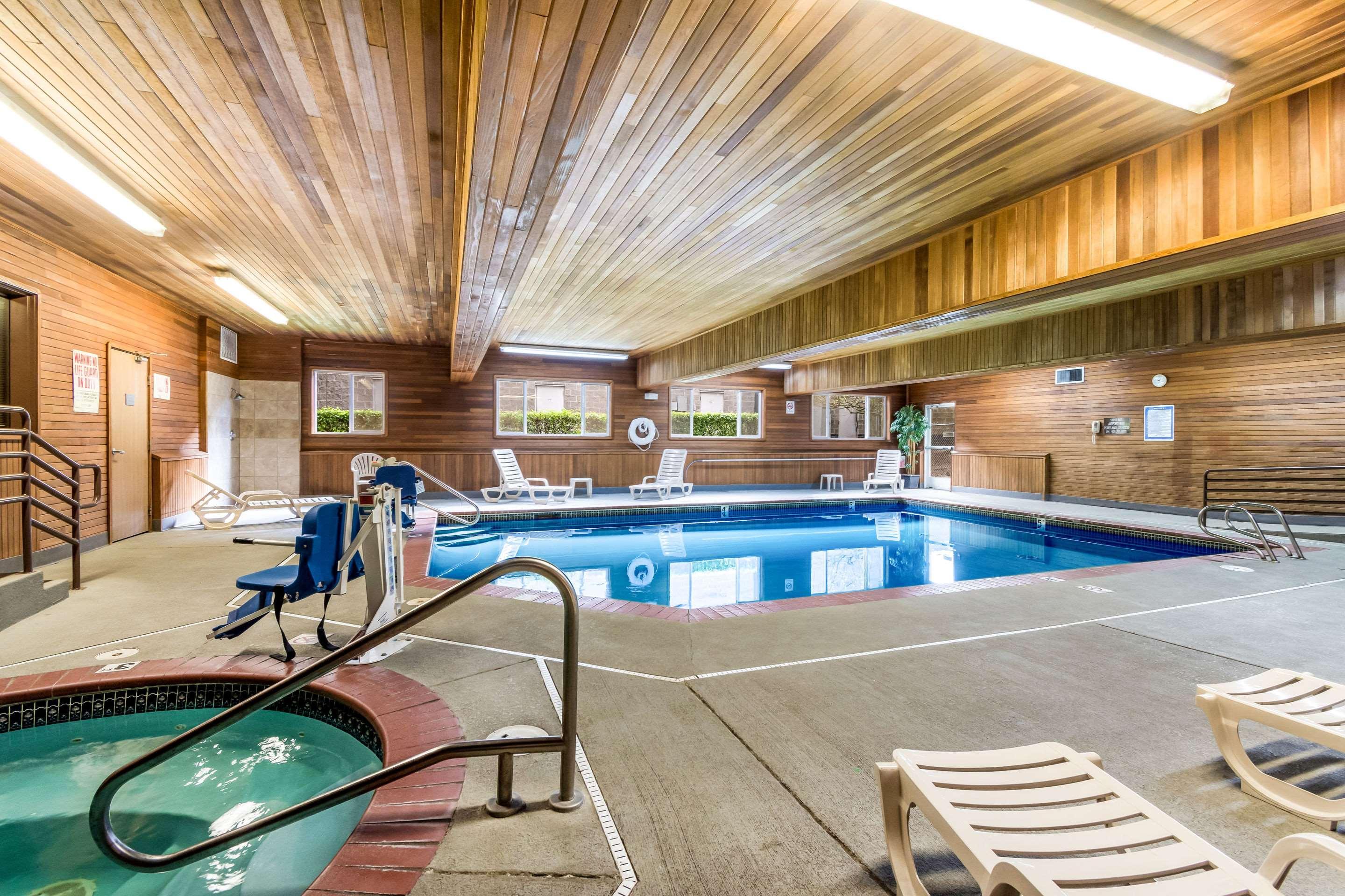 Comfort Suites Portland Airport Экстерьер фото