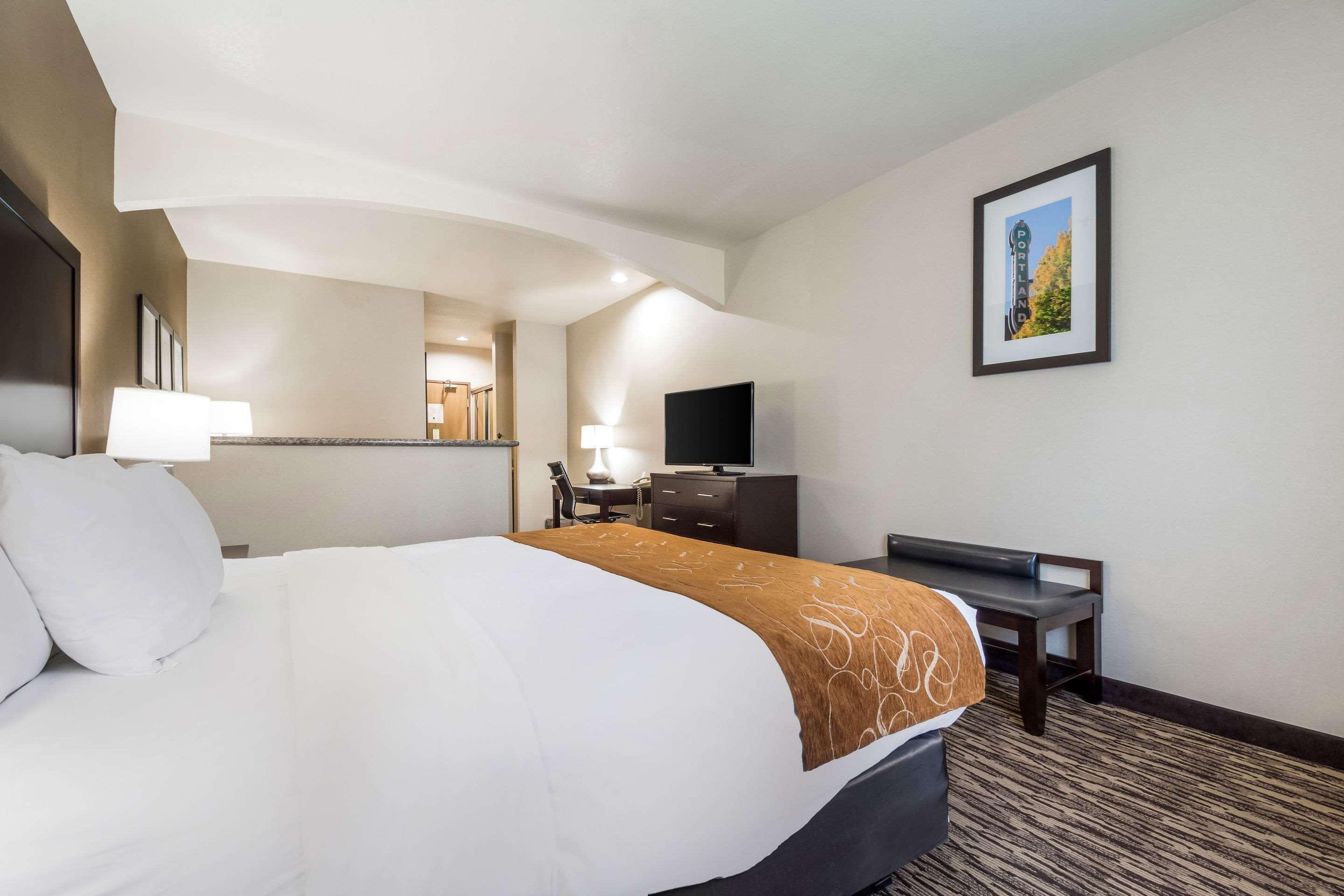 Comfort Suites Portland Airport Экстерьер фото
