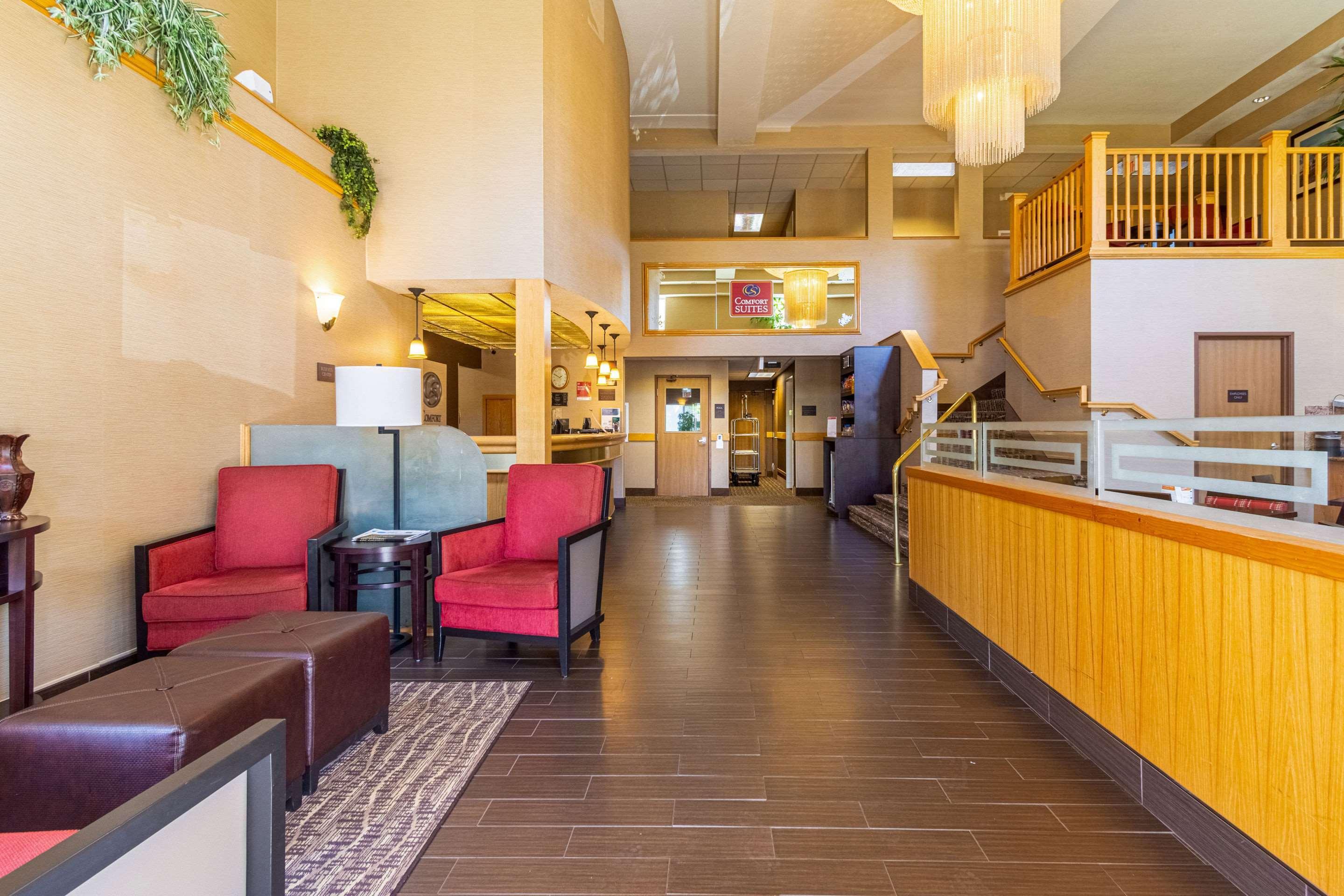 Comfort Suites Portland Airport Экстерьер фото