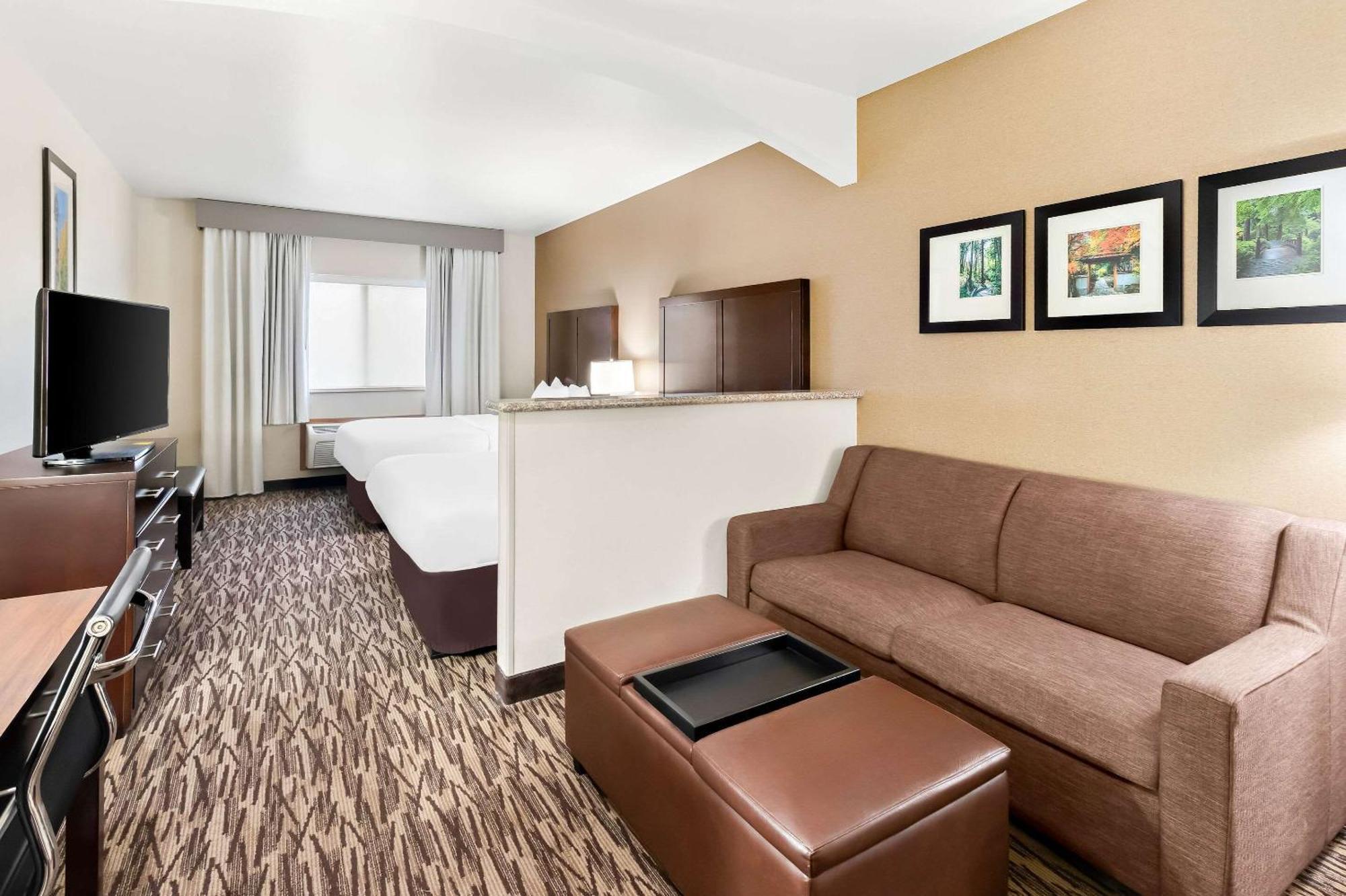 Comfort Suites Portland Airport Экстерьер фото