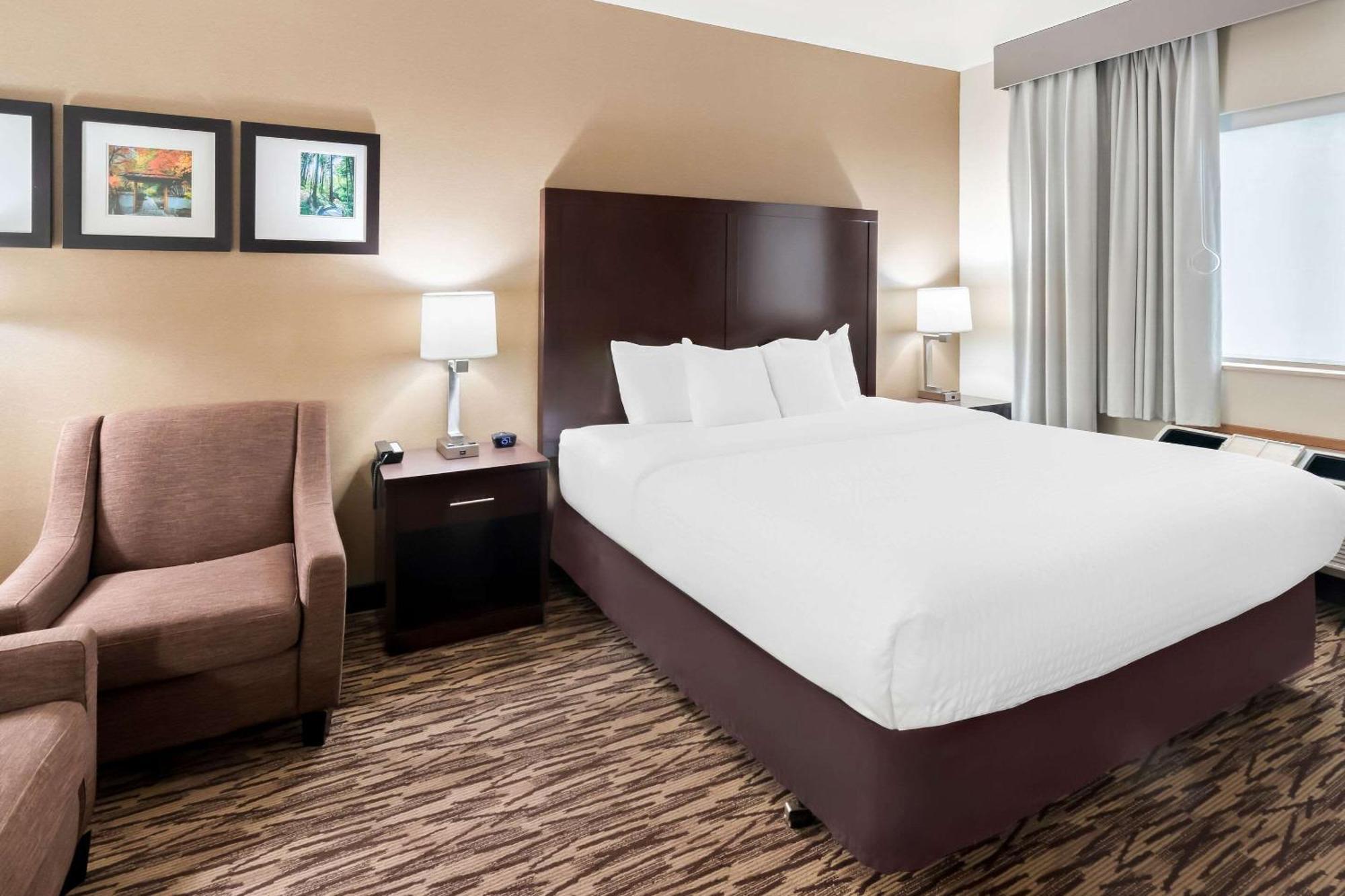 Comfort Suites Portland Airport Экстерьер фото